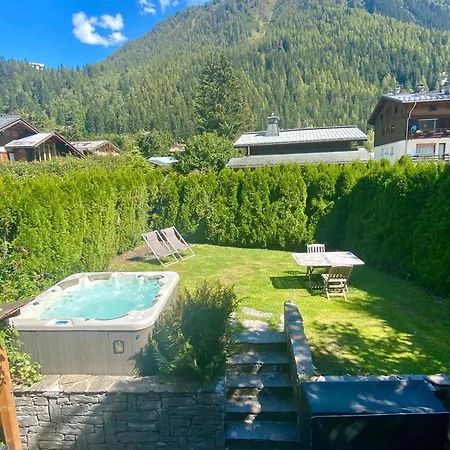 Marmotte Mountain Manor Деревянный коттедж *
