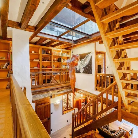 Marmotte Mountain Manor Деревянный коттедж