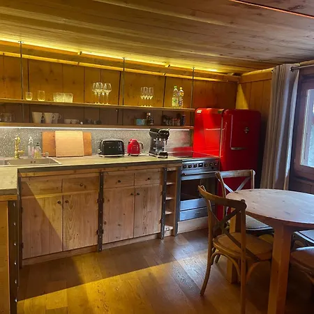 Marmotte Mountain Manor Деревянный коттедж Шамони