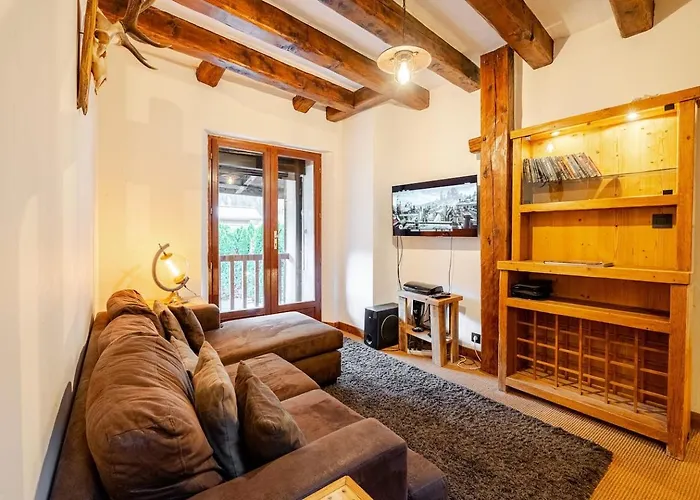 Marmotte Mountain Manor אכסניה *