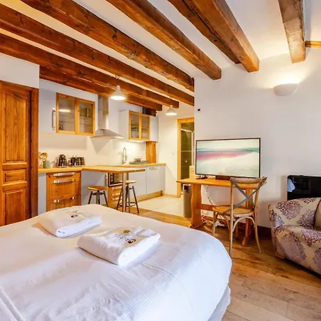 Lodge Marmotte Mountain Manor Chamonix Mont Blanc